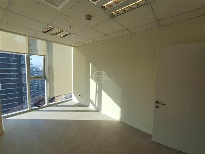 OFICINA METRO ÑUÑOA