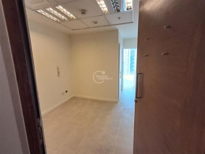 OFICINA METRO ÑUÑOA