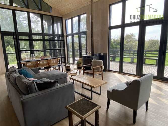 CASA Fundo Las Cumbres, km 7 camino Ensenada