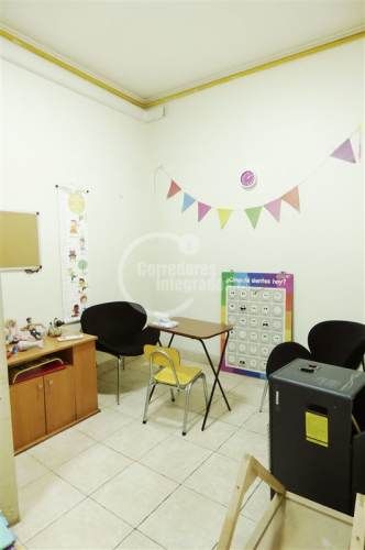 OFICINA Barrio Republica / Santiago Centro