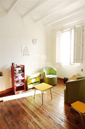 OFICINA Barrio Republica / Santiago Centro