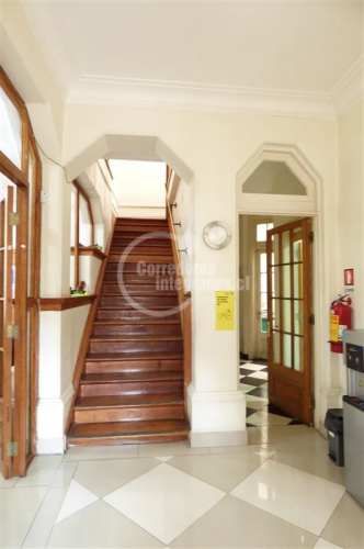 OFICINA Barrio Republica / Santiago Centro