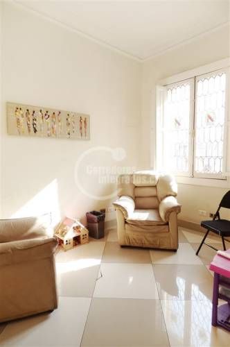 OFICINA Barrio Republica / Santiago Centro