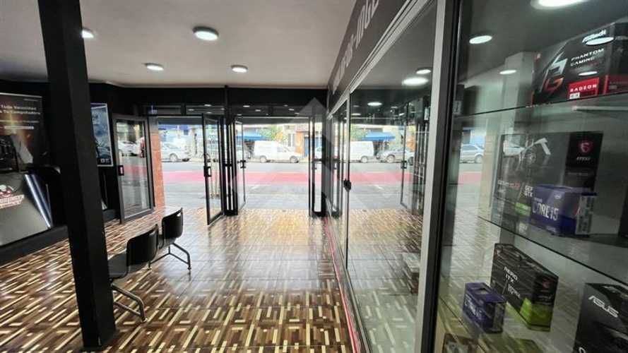 LOCAL COMERCIAL Aconcagua