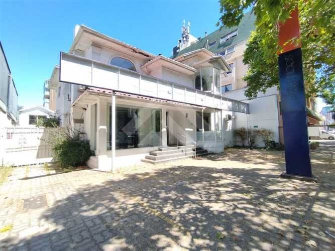 LOCAL COMERCIAL Av. Libertad