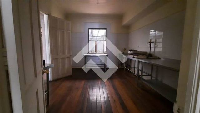 LOCAL COMERCIAL Andes / Almiranbte Barroso