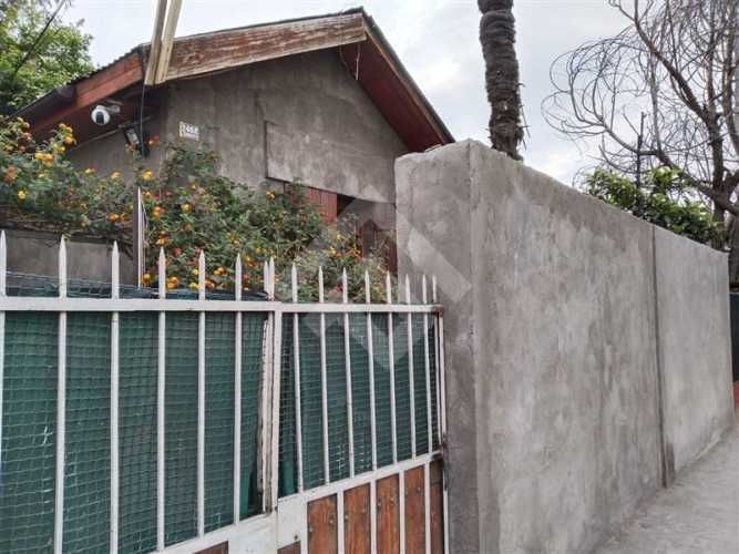 CASA AV EL GUANACO / AV EINSTEIN