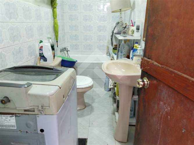 CASA AV EL GUANACO / AV EINSTEIN