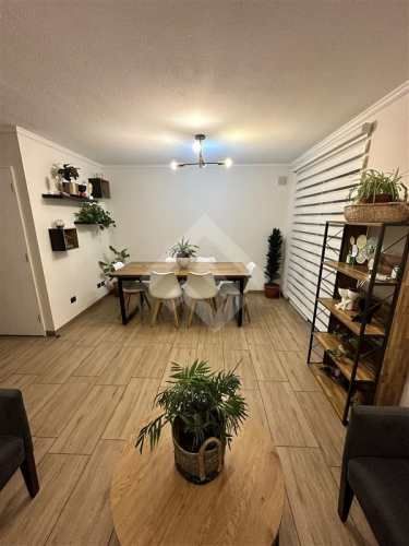 CASA Av. Santa Leonor 400 (Porteria Condominio Los Nogales)