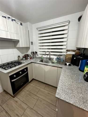 CASA Av. Santa Leonor 400 (Porteria Condominio Los Nogales)