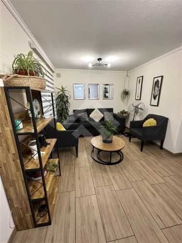 CASA Av. Santa Leonor 400 (Porteria Condominio Los Nogales)