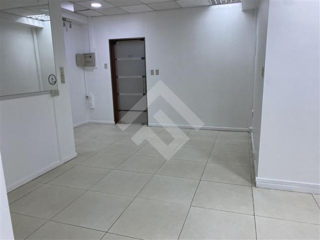 BODEGA MONEDA /BANDERA