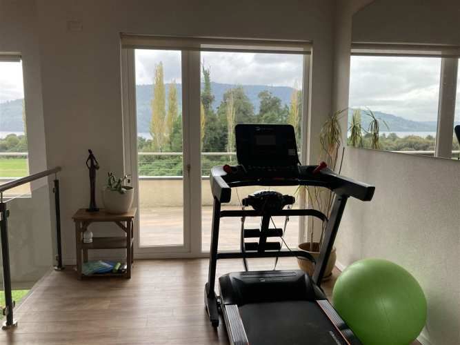 CASA Orillas del Lago Rupanco