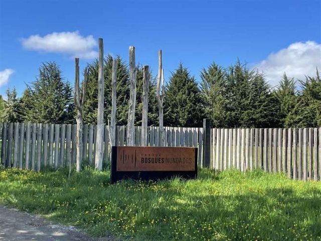 PARCELA condominio Bosques inundados