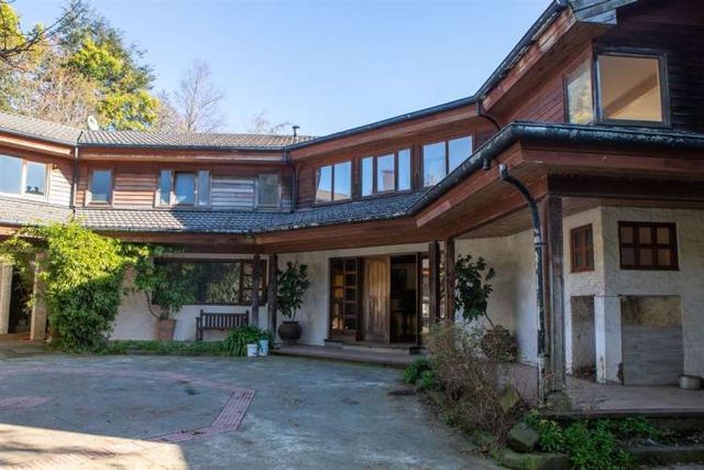 CASA Los Castaños, subida restaurant La Olla