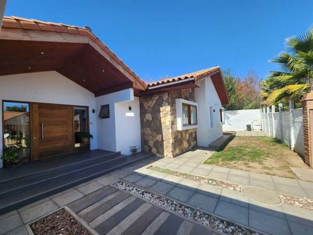 CASA Barrio Colonial, cruce Sanchina, Machalí