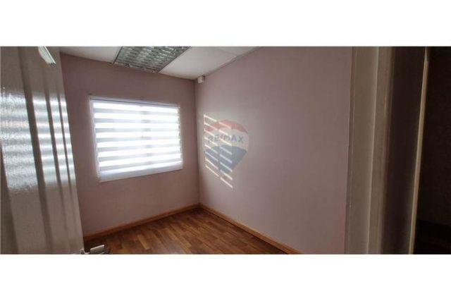 Venta edificio comercial y oficinas 3 pisos centro