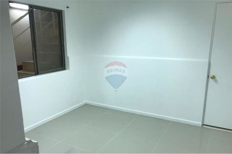 Venta edificio comercial y oficinas 3 pisos centro