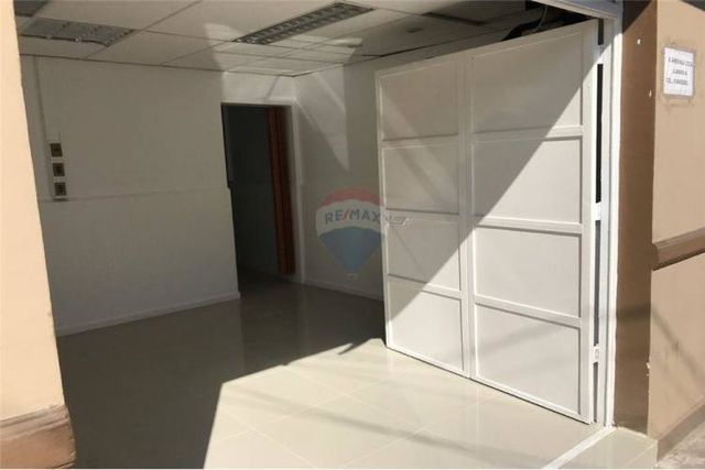 Venta edificio comercial y oficinas 3 pisos centro