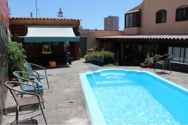 Amplia casa en jardines del sur