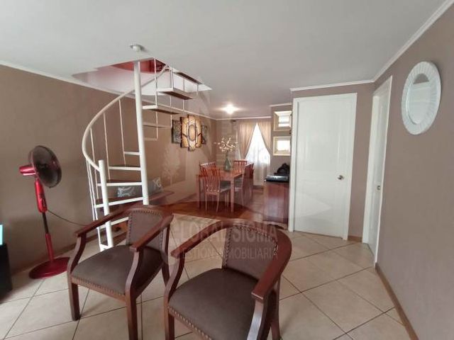 Casa Llongol, Pudahuel