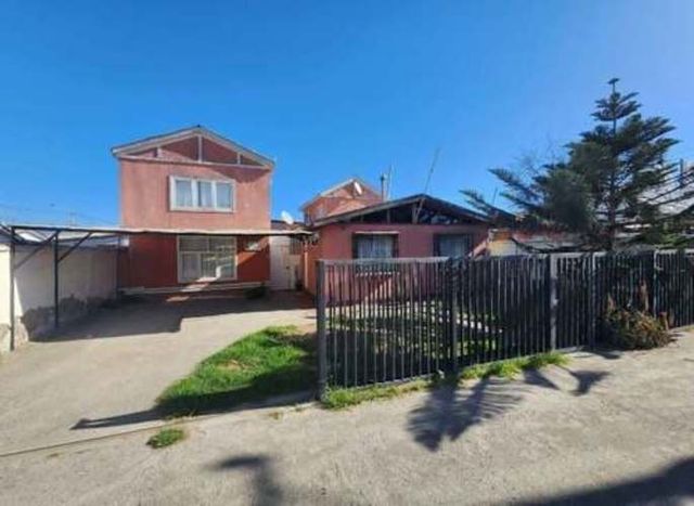 Casa CASA EN VENTA CALETA PEÑUELAS A PASOS DE LA PLAYA, COQUIMBO