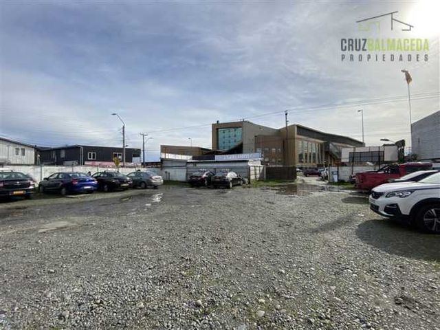 LOCAL COMERCIAL Sitio esquina frente a Hospital Base