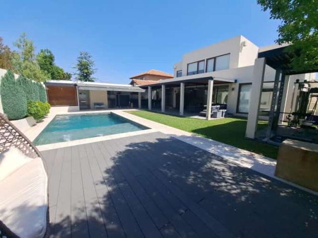 Casa OFERTA!!!!! CASA EN VENTA DE 4 DORM. EN COLINA