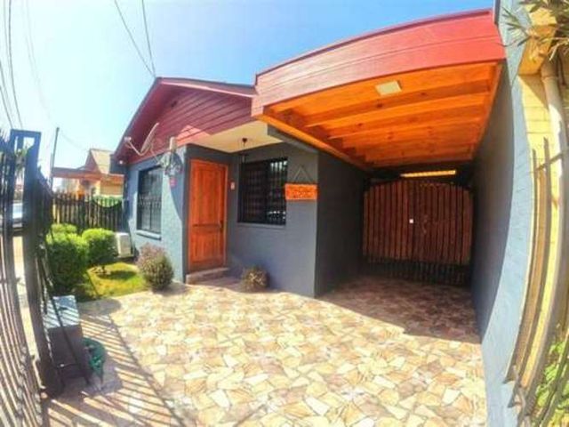 Casa AMPLIA CASA AISALADA NO PAREADA DE 3 DORM. EN LAMPA