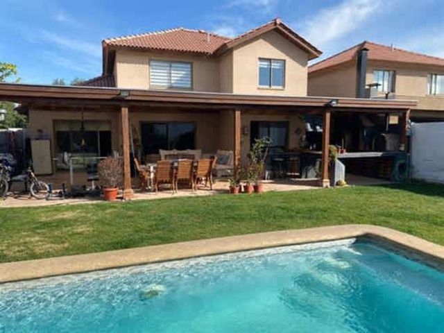 Casa EL REMANSO DE CHICUREO / CONDOMINIO CERRADO