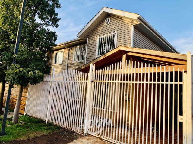 Casa en Avenida Jorge Ross Ossa