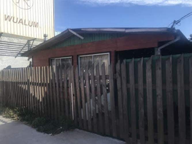 Local 5 DE ABRIL - CENTENARIO