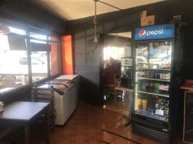 Local 5 DE ABRIL - CENTENARIO