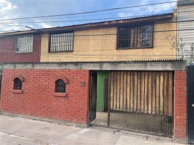 Casa CASA EN VENTA DE 3 DORM. A MINUTOS DE METRO EN QUILICURA