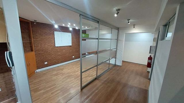 Oficina A PASOS DE METRO PEDRO DE VALDIVIA