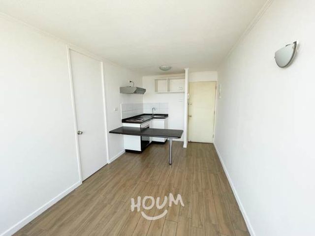 Departamento en Avenida María Rozas Velásquez