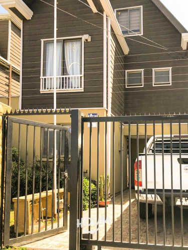 Casa en Carlos Pezoa Véliz