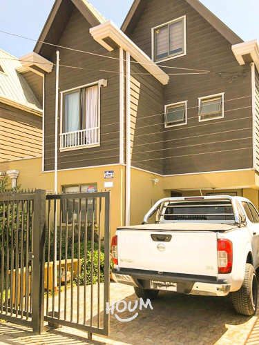 Casa en Carlos Pezoa Véliz