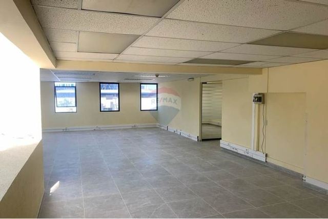 Oficina planta libre sector sur av brasil