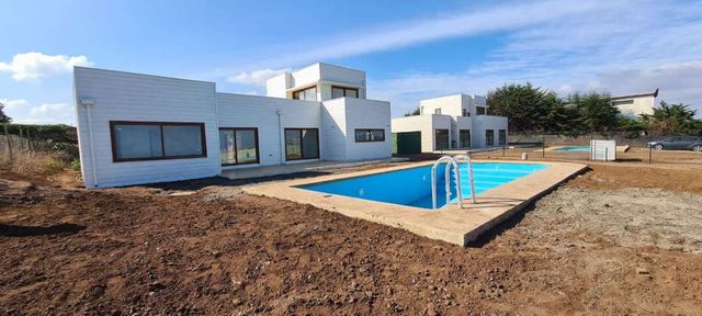 Casa nueva, VISTA AL MAR, Campus del Mar, Punta de Piedra