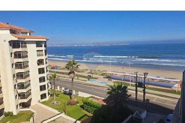 Moderno depto frente al mar, la serena