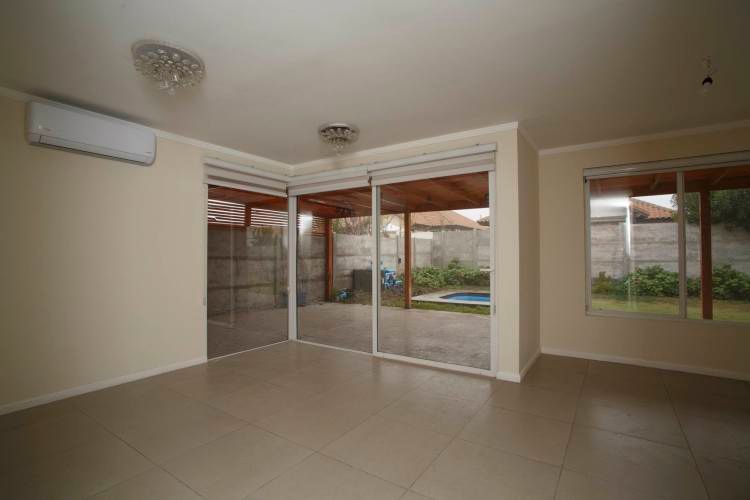 ARRIENDO CASA 4HAB 3BA AYRES DE CHICUREO