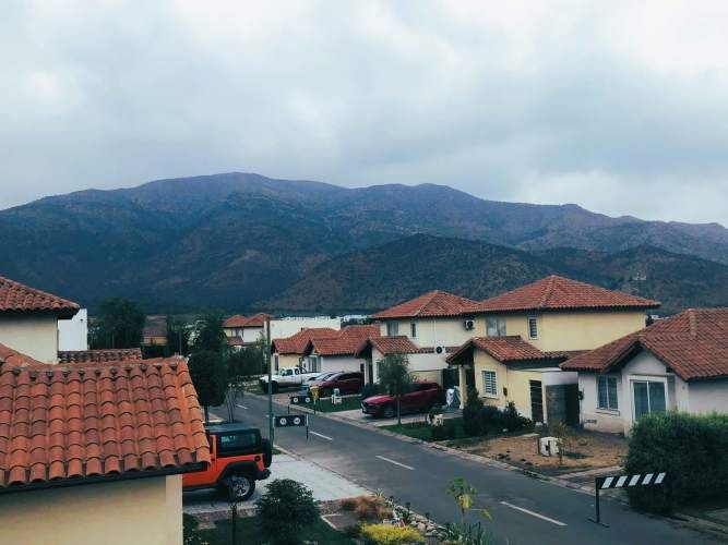 ARRIENDO CASA 4HAB 3BA AYRES DE CHICUREO