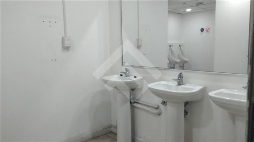 OFICINA Metro Universidad de Chile