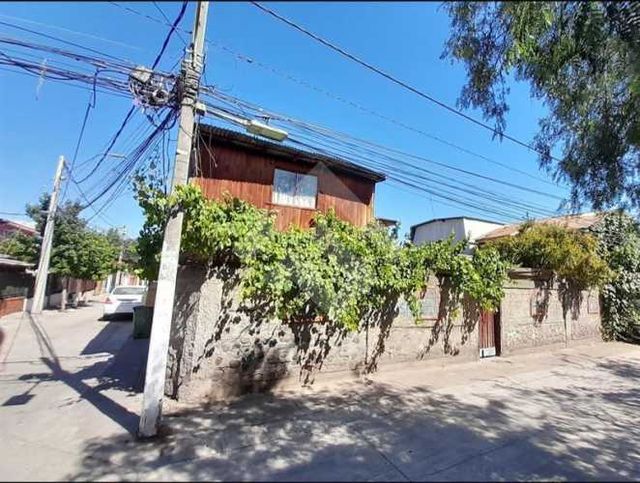 CASA Av Ossa / Canal de Corintio