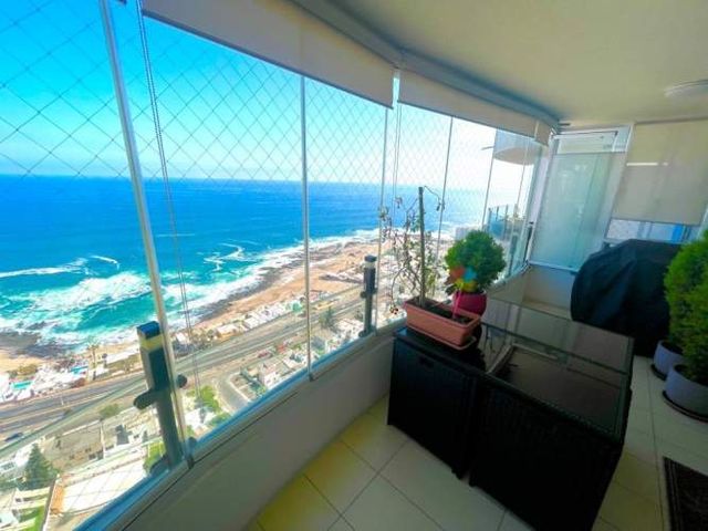 Se vende departamento en edificio Terranova, hermosa vista al mar, 105 mts2, UF5.900
