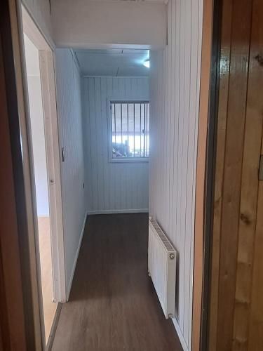 A 50 METROS DE CENTRO COMERCIAL NAUDUMAR