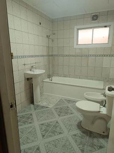 A 50 METROS DE CENTRO COMERCIAL NAUDUMAR