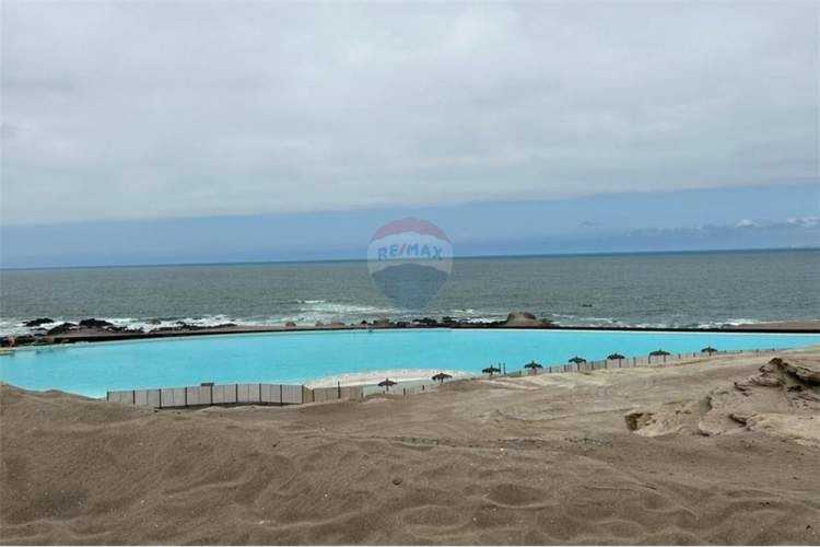 Hermosa casa en costa laguna