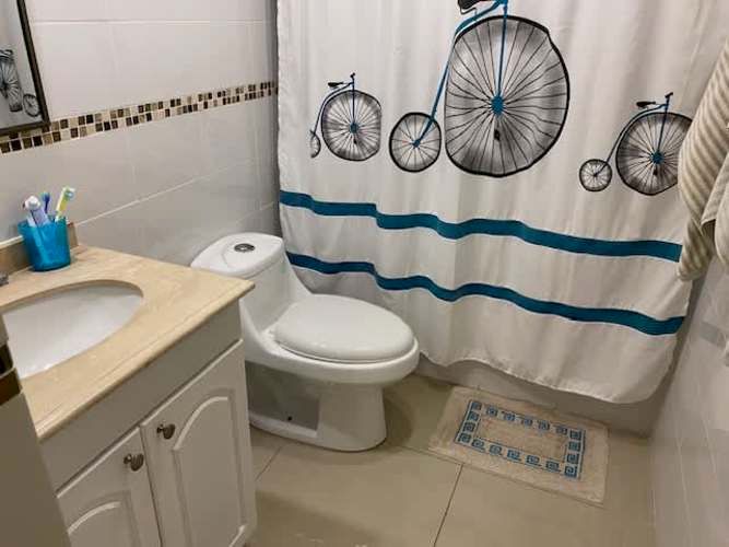 Se Vende Espectacular Departamento con Patio en Jardines del Sur.